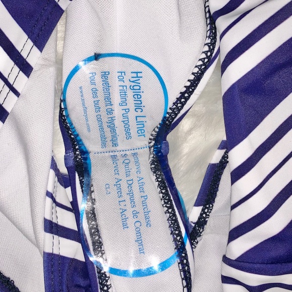 Off the Shoulder Navy and White Two Piece 👙 - Picture 4 of 7